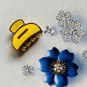 NEW! Henri Bendel Mini Hair Clip